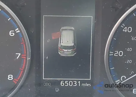 2017 Toyota Rav4 Xle z USA, uszkodzony, nr VIN JTMRFREV6HD210136